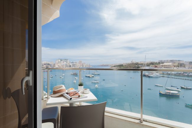 115_The_Strand-Seaview_suite-2